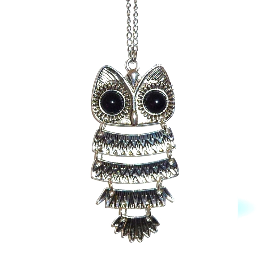 🆕️🦉Owl Pendant w Silvertone Black Rhinestone Necklace